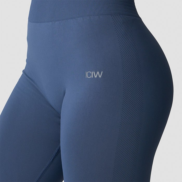 Define Seamless Tights